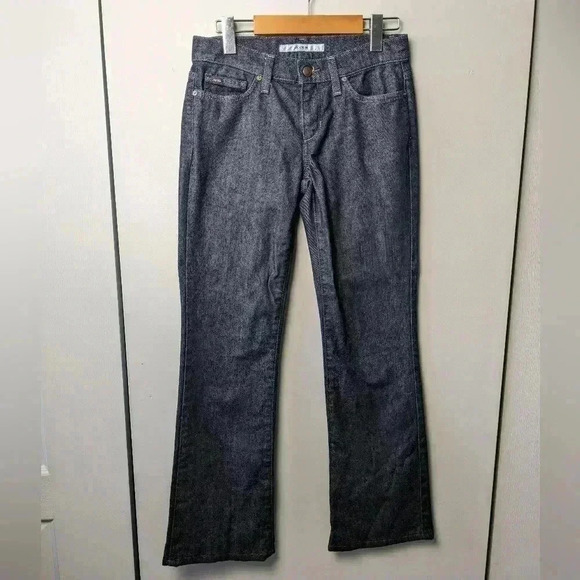 JOE'S SOCIALITE dark wash classic flare  jeans size 26 uniform color - Picture 1 of 9